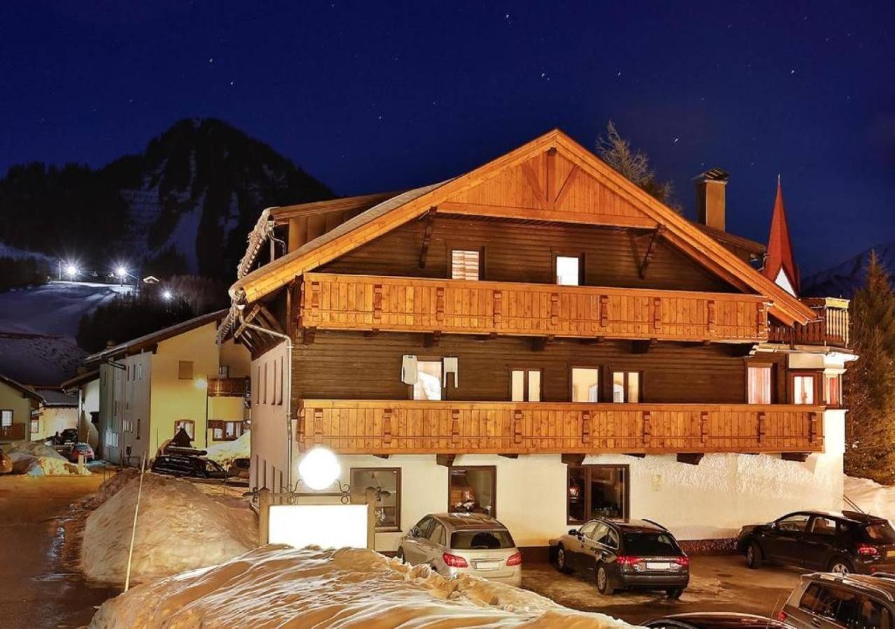 Gaestehaus Zugspitzblick Berwang Exterior foto