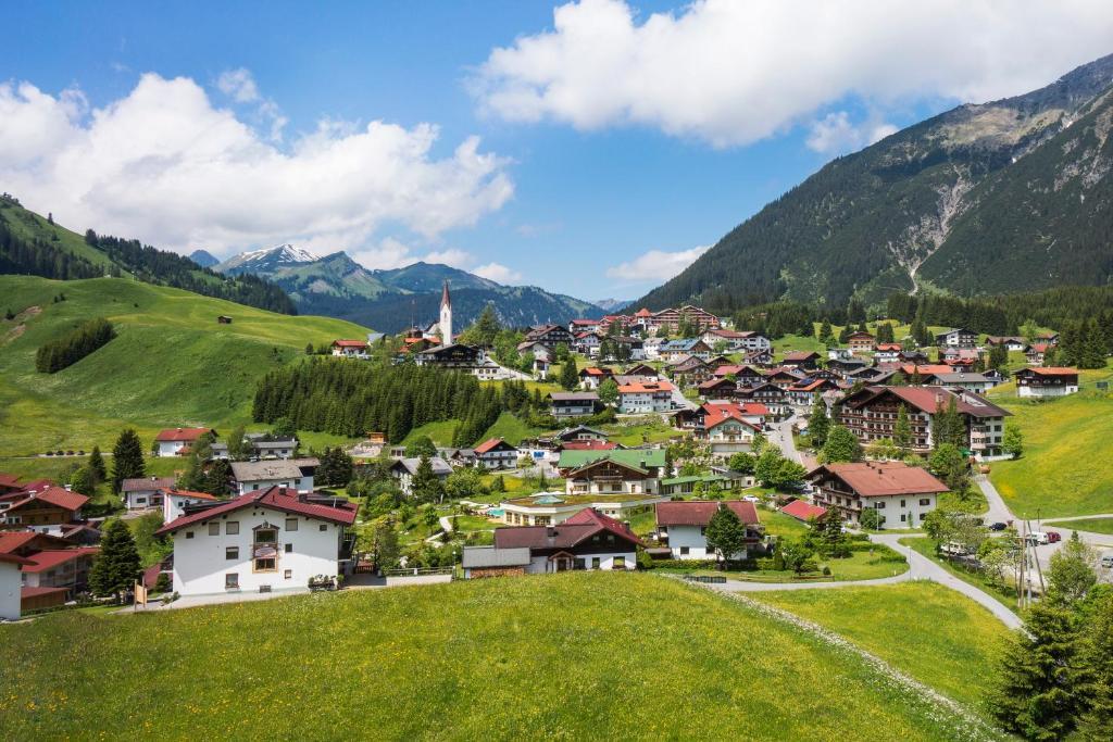 Gaestehaus Zugspitzblick Berwang Exterior foto